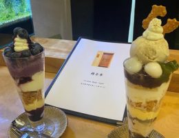 パフェを食べにいきました！